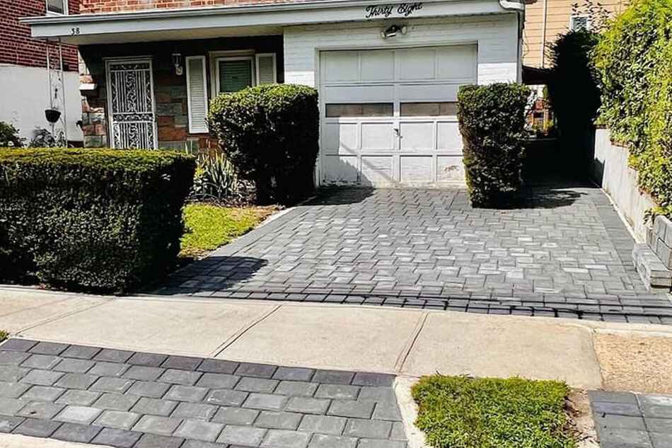 Paving installation